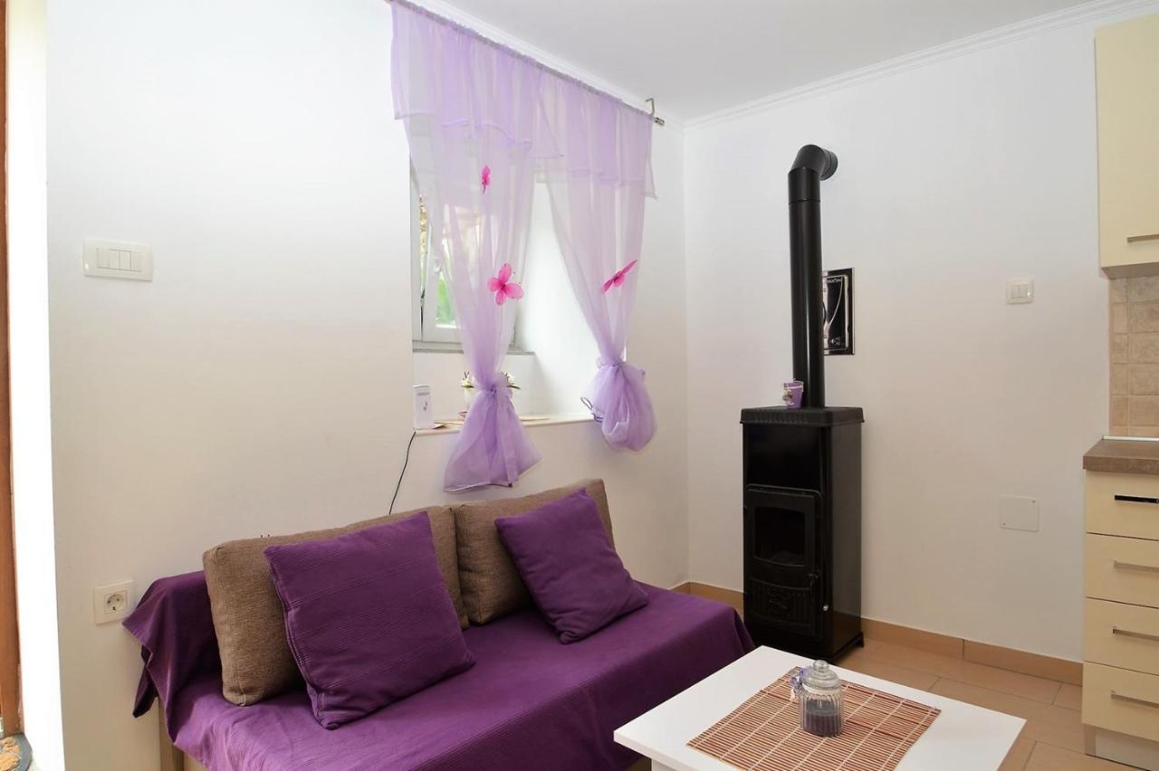 Apartment Hrasta Vrana  المظهر الخارجي الصورة