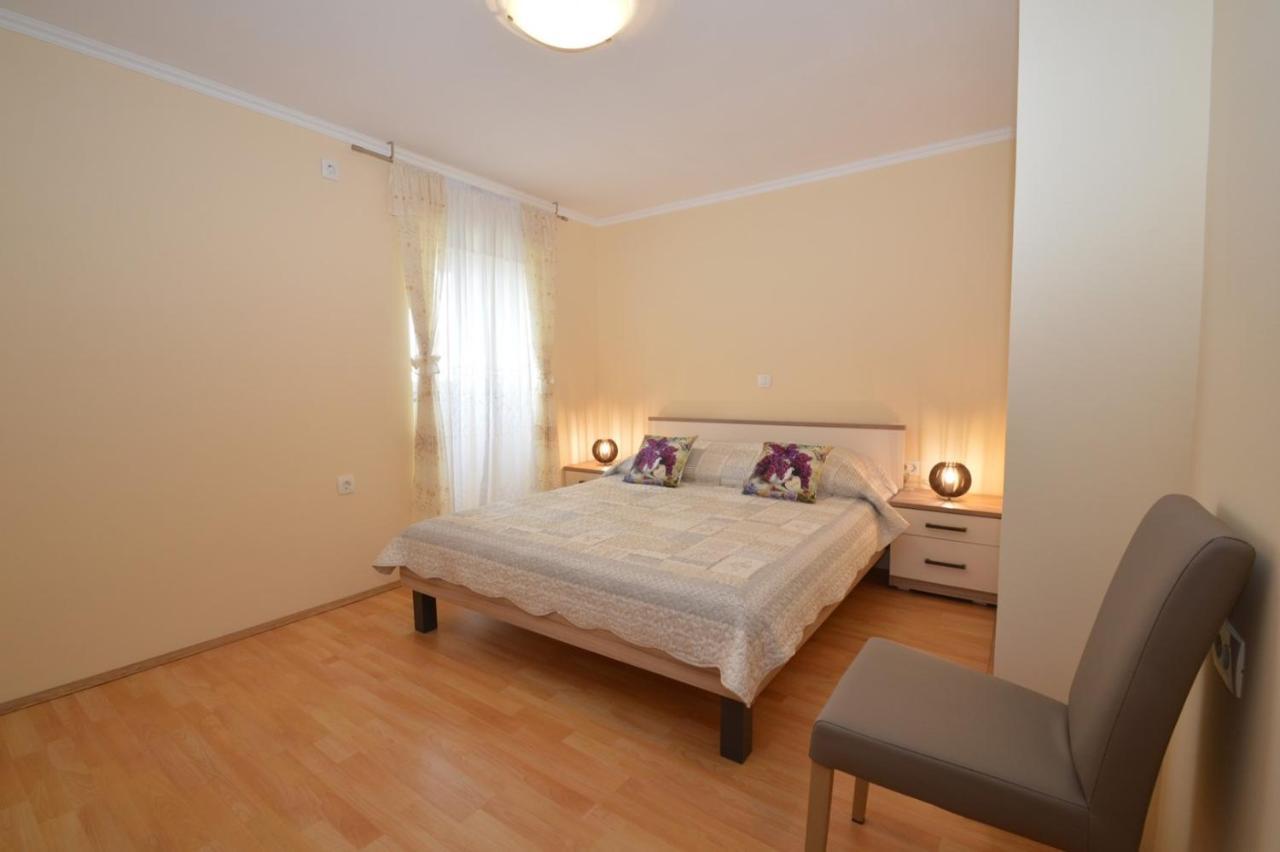 Apartment Hrasta Vrana  المظهر الخارجي الصورة